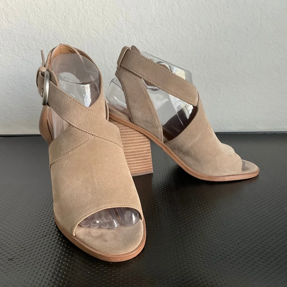 Marc Fisher LTD Tim Beige Tan Suede Open‎ Toe Buckle Block Heel Booties 7.5M